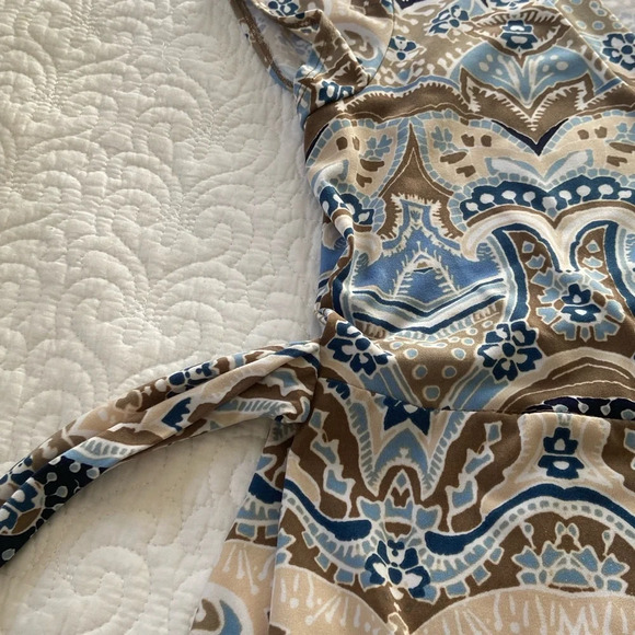 Axcess by Liz Claiborne Blue and Brown Patterned Faux Wrap Dress Size Medium - Picture 8 of 12